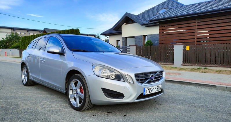 Volvo V60 cena 29900 przebieg: 209000, rok produkcji 2012 z Sopot małe 79